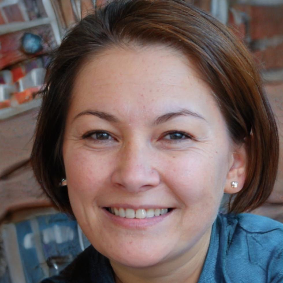 Portrait de Léonie Beaumont, formatrice en gestion budgétaire